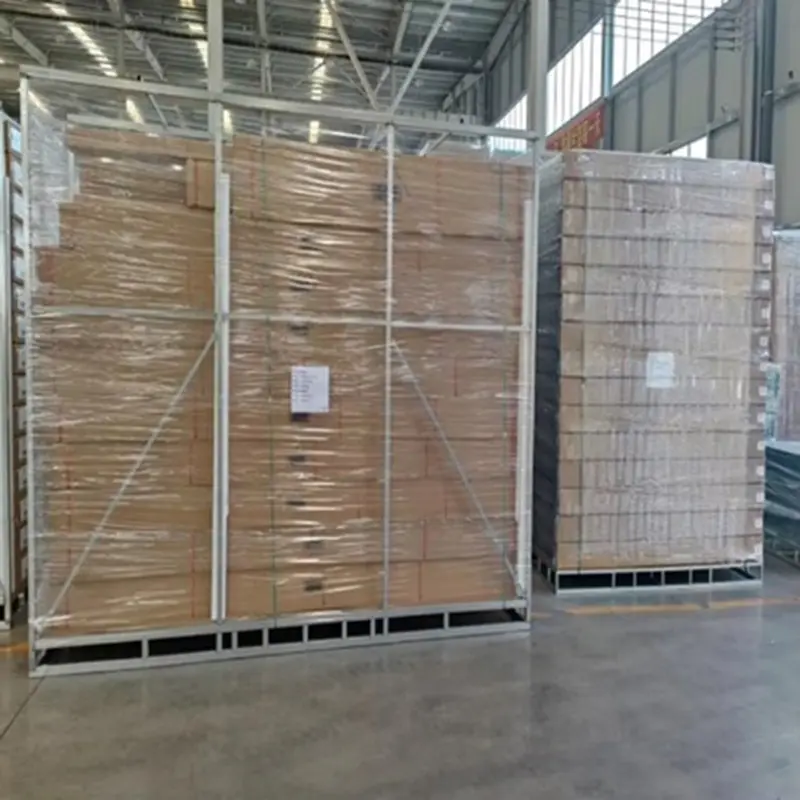 Professional safe packing solutions for T-slot aluminum extrusion profiles and framing systems by Yoverd Aluminium. Custom packing according to different customer requests for maximum protection