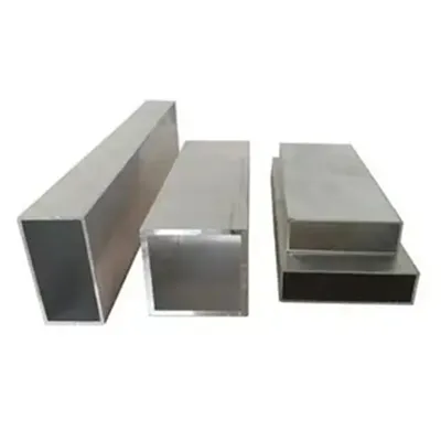 Various sizes of lightweight high-strength corrosion-resistant aluminum rectangular tubes displayed together, showing different dimensions and hollow profiles. Durable extruded aluminum rectangular tubing manufactured by Yoverd Aluminium.
